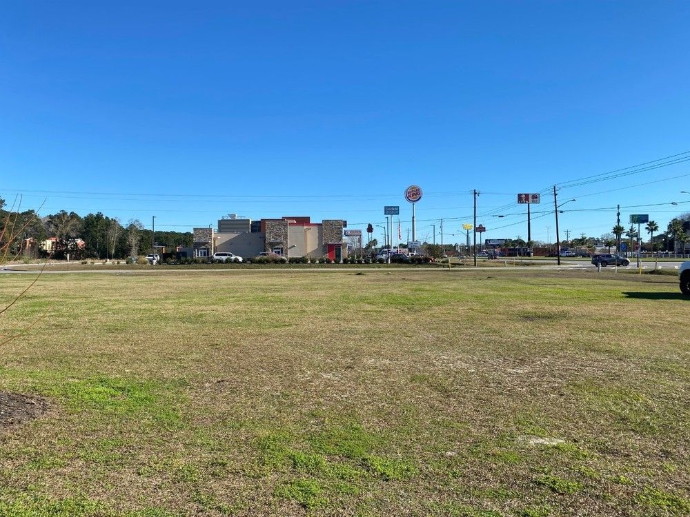 4270 US-17 S, Richmond Hill, GA 31324